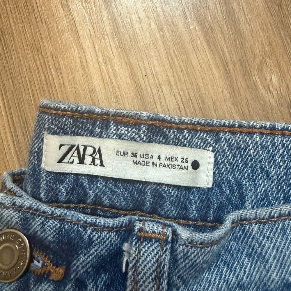 Zara Light Blue Denim Jeans